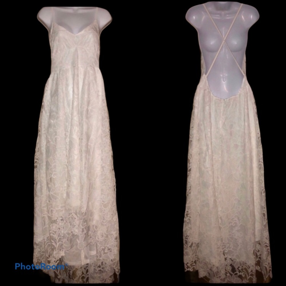 👰🏼💐HP💐👰🏾 1 Left • White Lace Wedding Gown 💐 - Picture 8 of 15